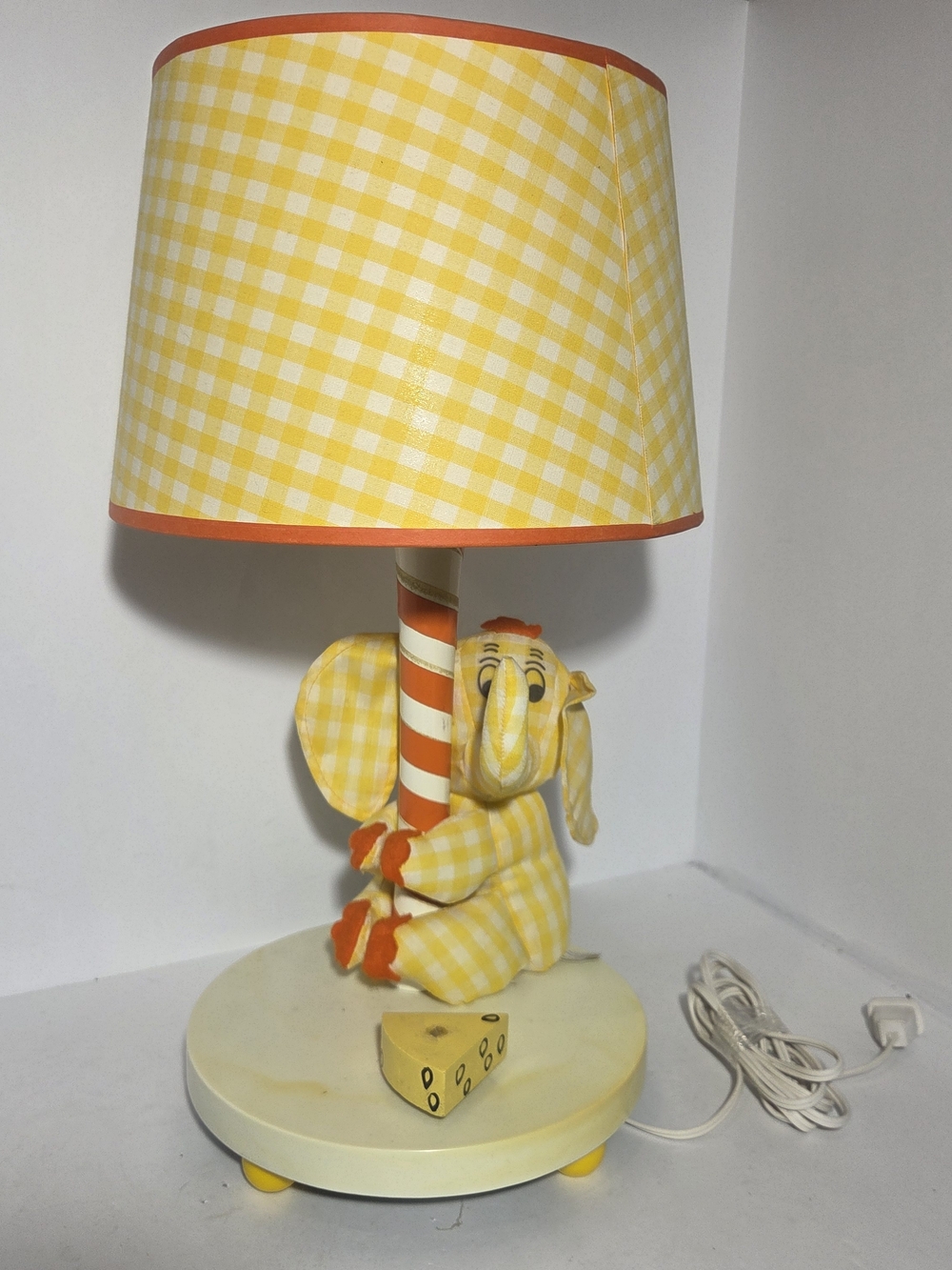 Vintage 1977 Nursery Originals Elephant Musical Lamp Yellow Gingham Nursery
